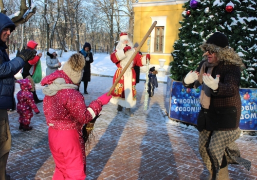 Сегодня, 27 декабря, на Арт-бульваре Знаменское-Губайлово прошла одна из новогодних