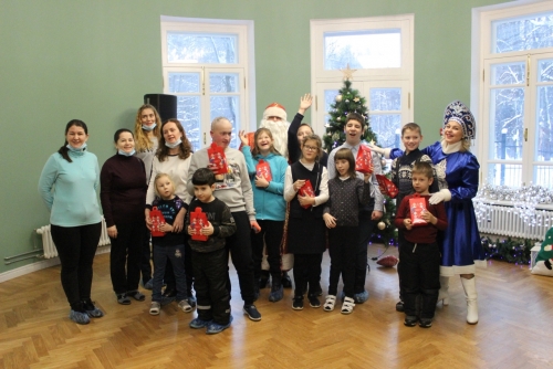 28 декабря в в Главном доме усадьбы Знаменское-Губайлово" прошла новогодняя ёлка для детей