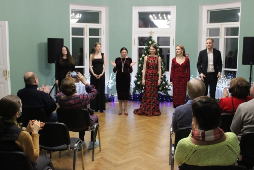 15 января в Главном доме усадьбы Знаменское-Губайлово состоялся концерт "Крещенский вечерок"