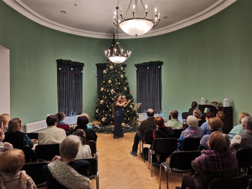 12 января в Главном доме Усадьбы Знаменское-Губайлово состоялся концерт классической музыки "Музыкальная шкатулка"