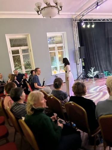 3 декабря в Главном доме Усадьбы Знаменское-Губайлово состоялся Вечер авторской песни Юлии Алакиной