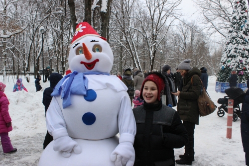 16 декабря на Арт-бульваре Знаменское-Губайлово состоялся праздник для всей семьи «Морозные узоры»