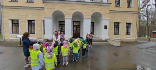 17 апреля в Усадьбе Знаменское-Губайлово для средней группы Детского сада №34 состоялась детская обзорная экскурсия