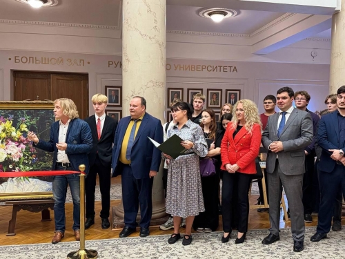 Открытие выставки Константина Мирошника и Наталии Кургузовой-Мирошник в Финансовом университете