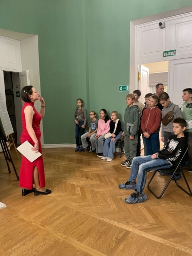 8 октября для учащихся 5 класса прошла экскурсионная программа Полины Кузьминой "Отцы Отечества"